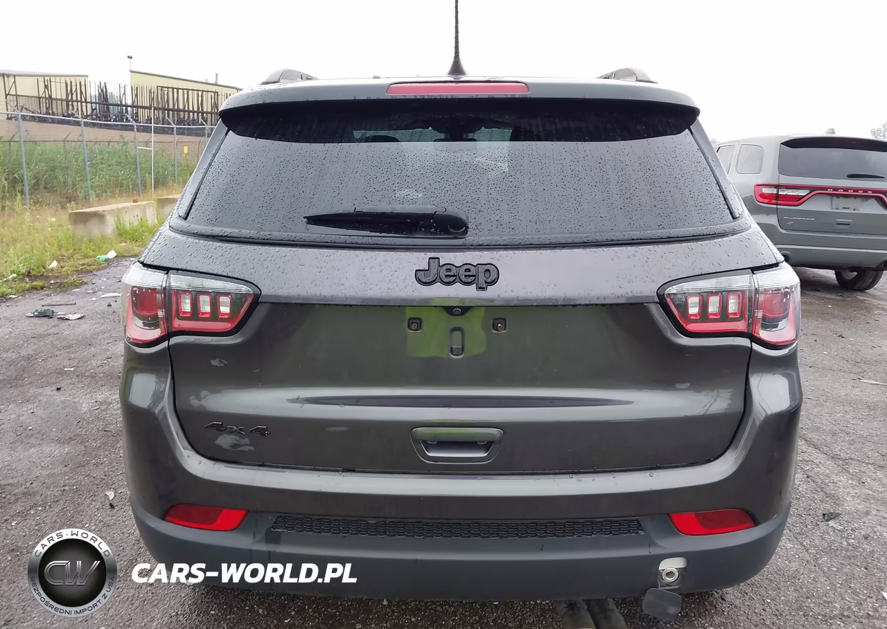 2018 Jeep Compass Altitude 4X4 VIN:3C4NJDBB3JT314402 - 16