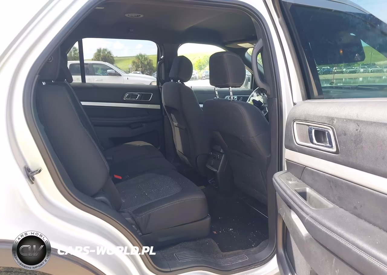 2017 Ford Explorer Xlt VIN:1FM5K8D81HGD05567 - 8