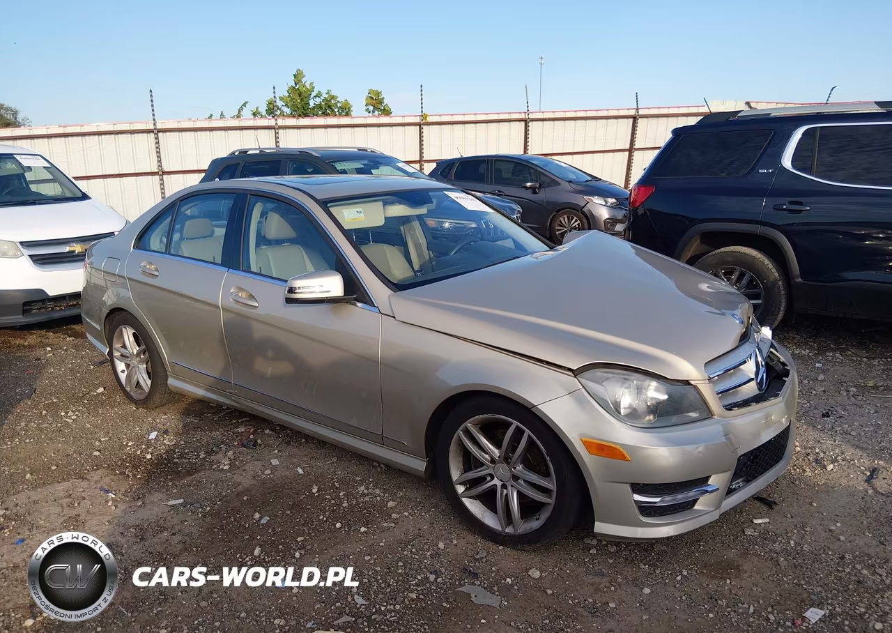 2012 Mercedes-Benz C 300 Sport 4Matic – zdjęcie 1 z 16