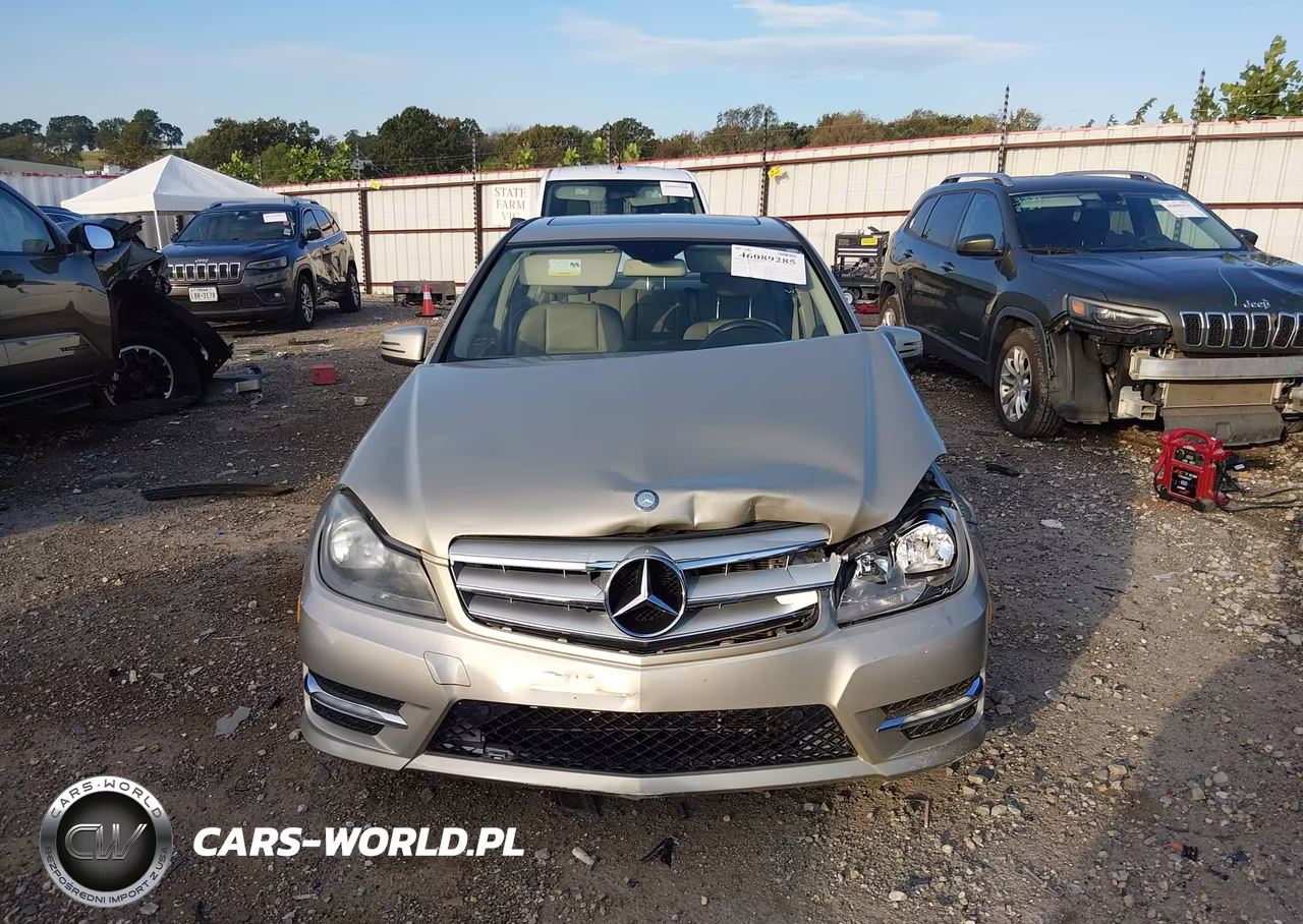 2012 Mercedes-Benz C 300 Sport 4Matic VIN:WDDGF8BB1CR194957 - 12