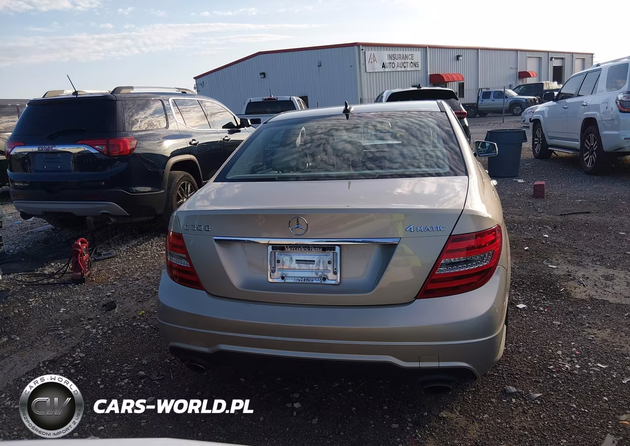 2012 Mercedes-Benz C 300 Sport 4Matic VIN:WDDGF8BB1CR194957 - 16