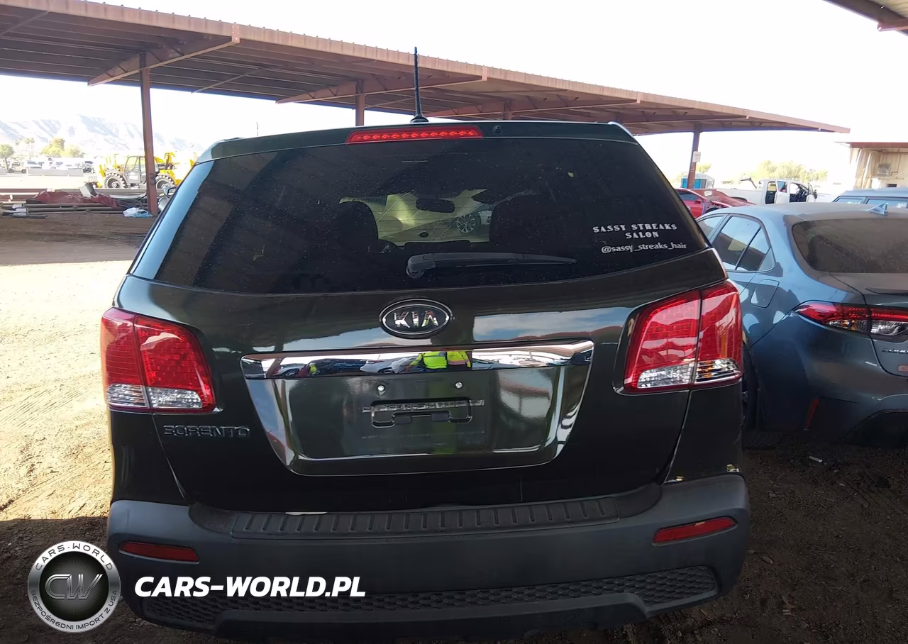 2013 Kia Sorento Lx VIN:5XYKT3A16DG330248 - 16