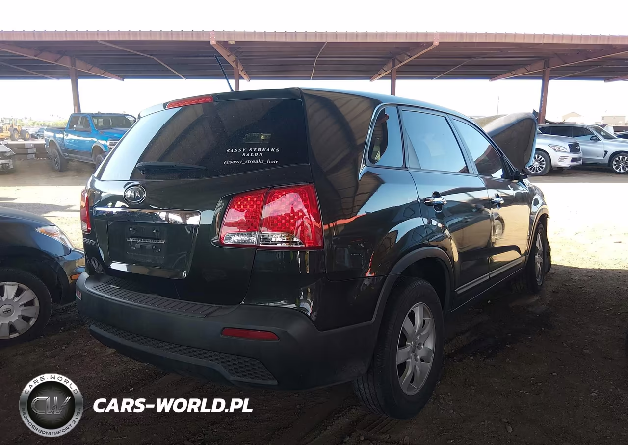 2013 Kia Sorento Lx VIN:5XYKT3A16DG330248 - 4