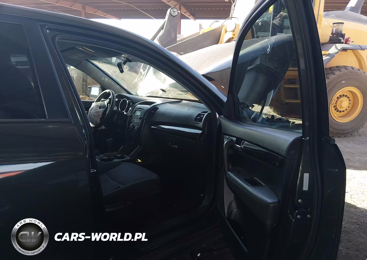 2013 Kia Sorento Lx VIN:5XYKT3A16DG330248 - 5