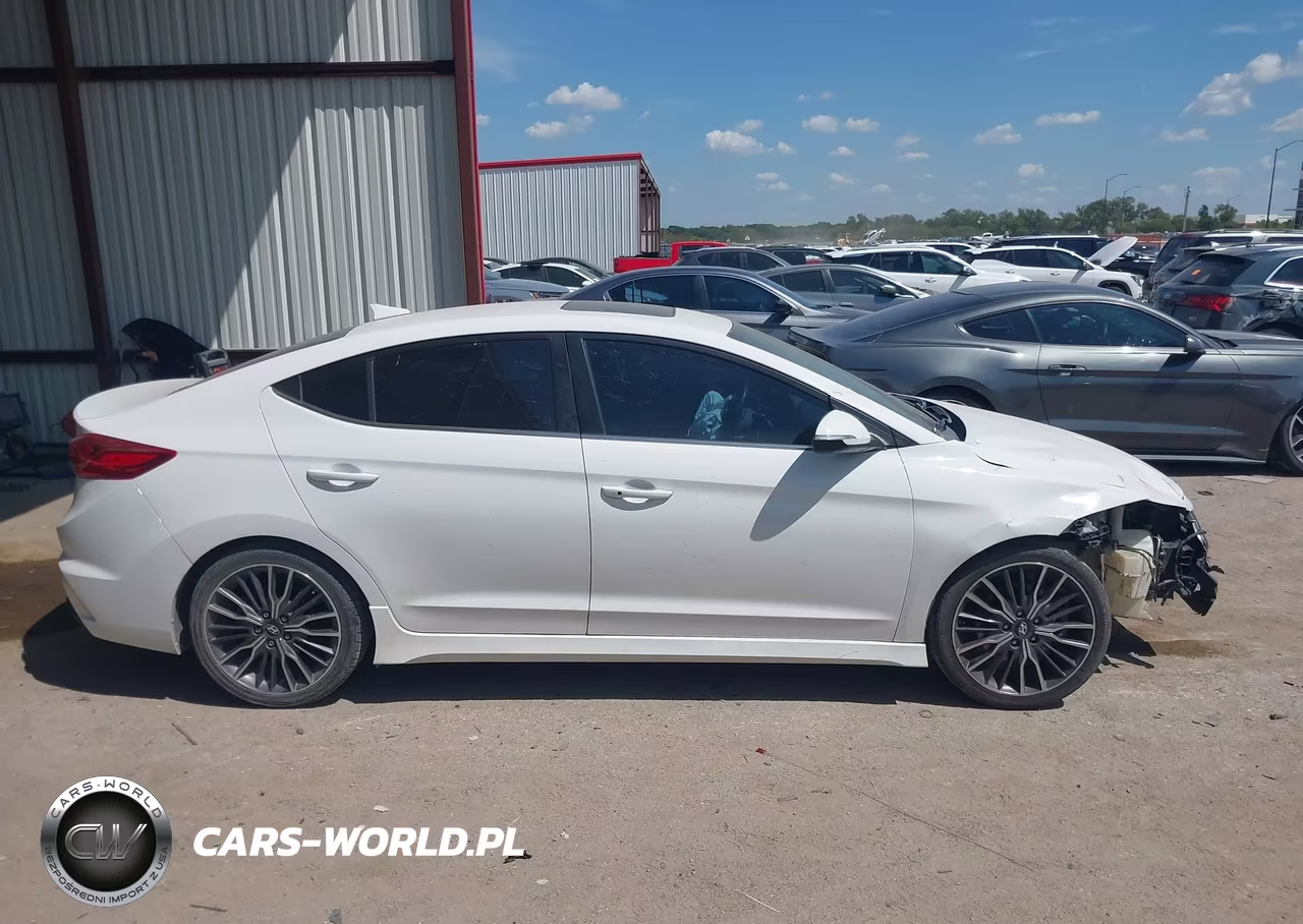 2018 Hyundai Elantra Sport VIN:KMHD04LB3JU557951 - 14