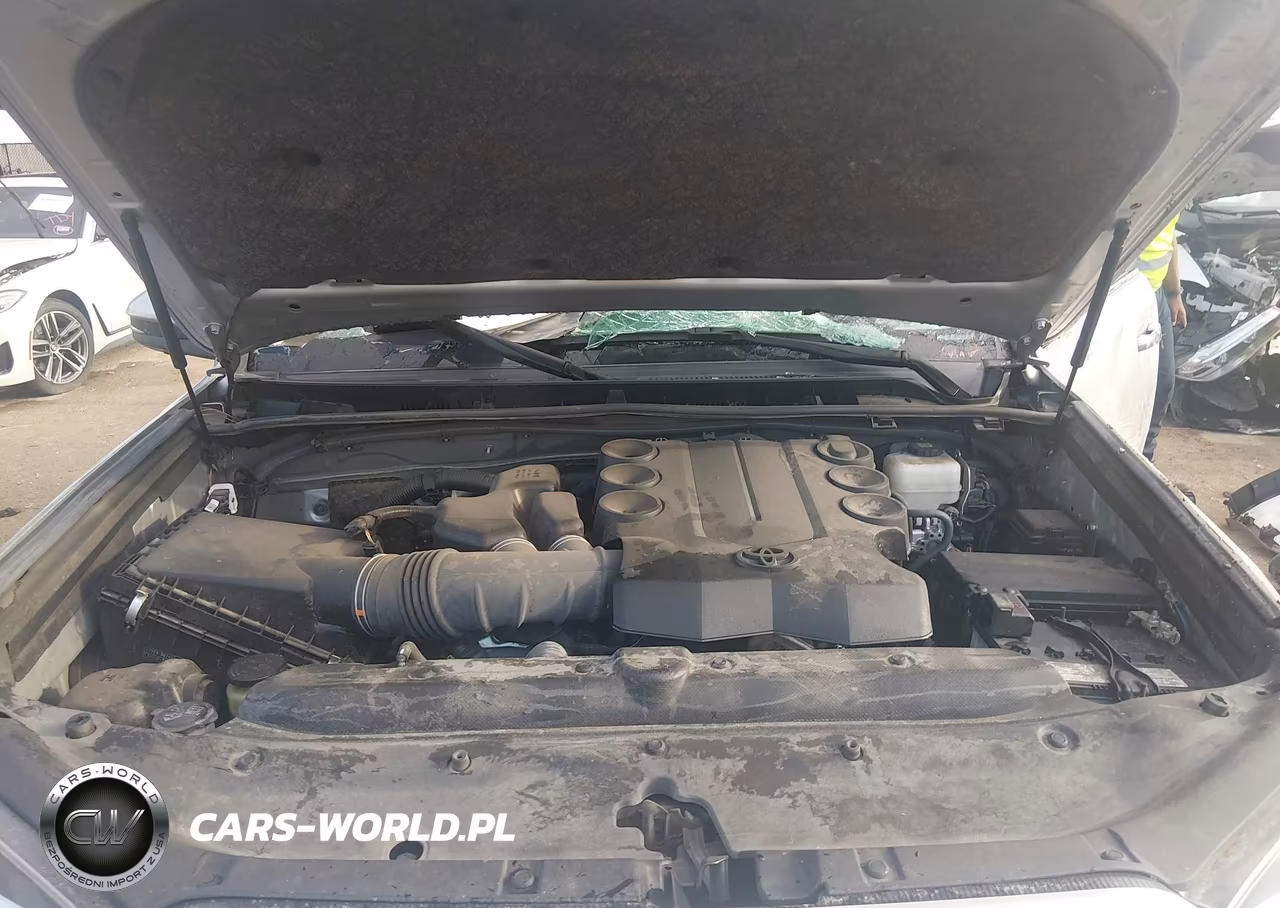2024 Toyota 4Runner Limited VIN:JTEKU5JRXR6235650 - 10