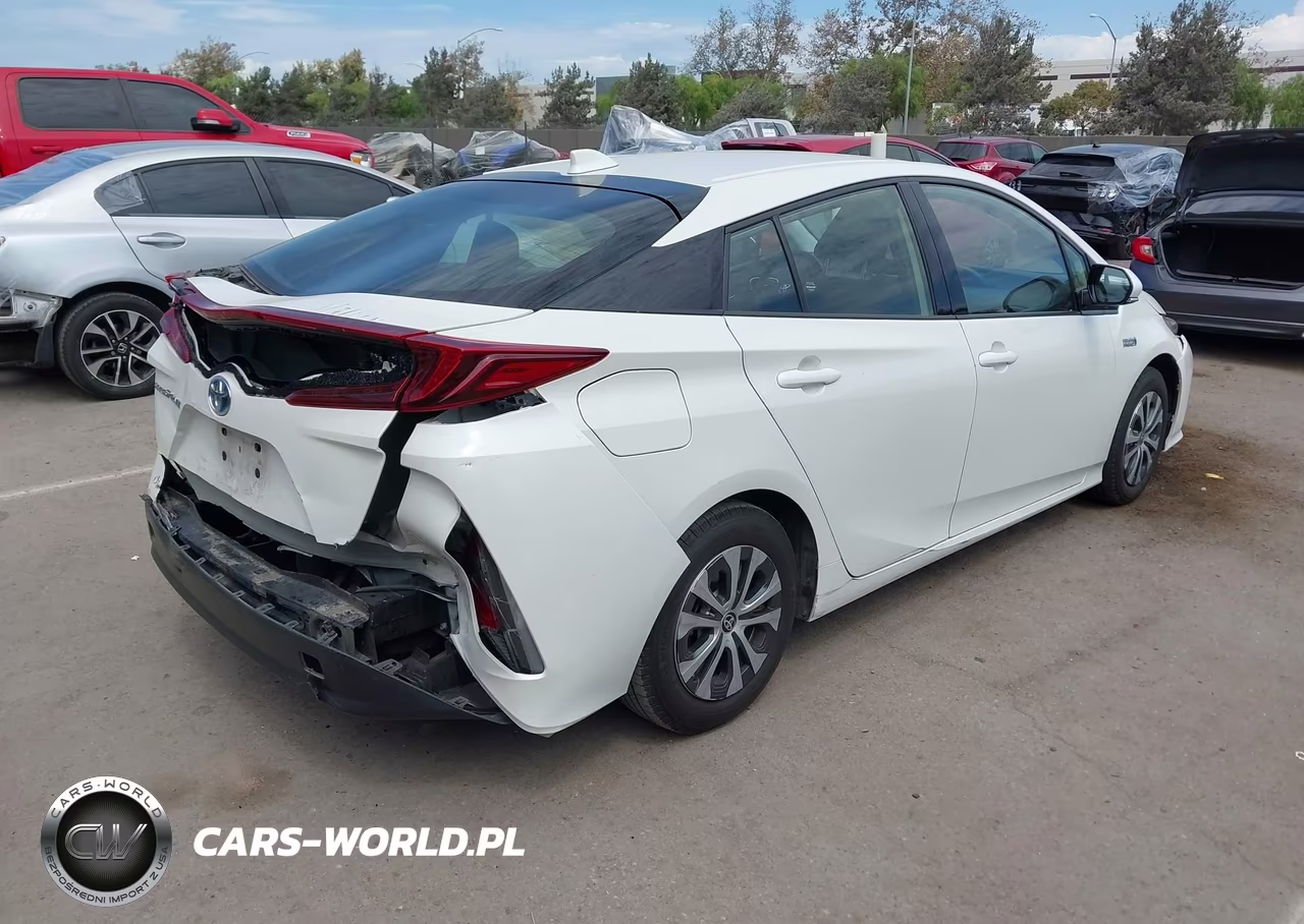 2020 Toyota Prius Prime Le VIN:JTDKARFP9L3162422 - 4
