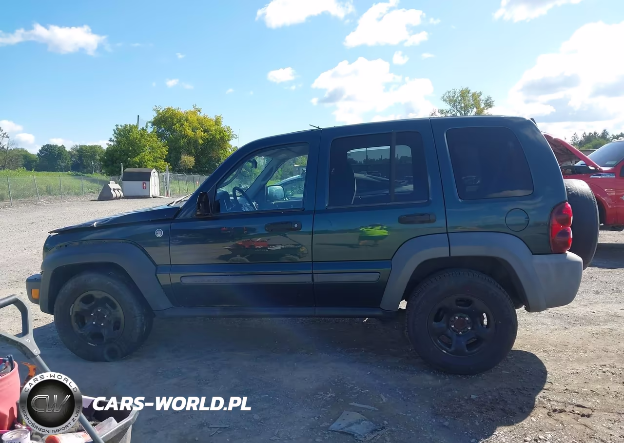 2005 Jeep Liberty Sport VIN:1J4GL48K25W614887 - 15