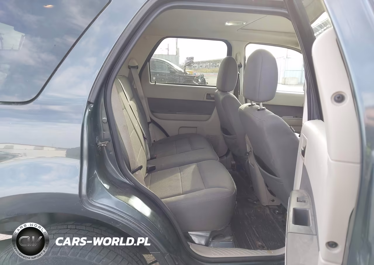 2009 Ford Escape Xlt VIN:1FMCU03749KB28362 - 8