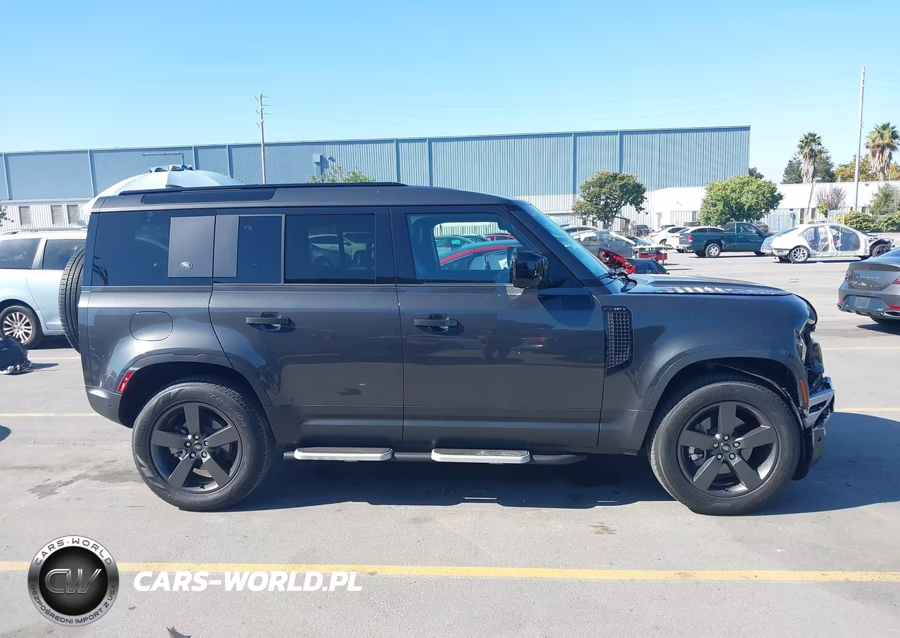2023 Land Rover Defender 110 S VIN:SALEJ7EX7P2235746 - 14