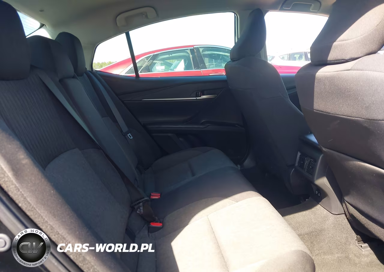 2025 Toyota Camry Le VIN:4T1DAACK4SU528200 - 8