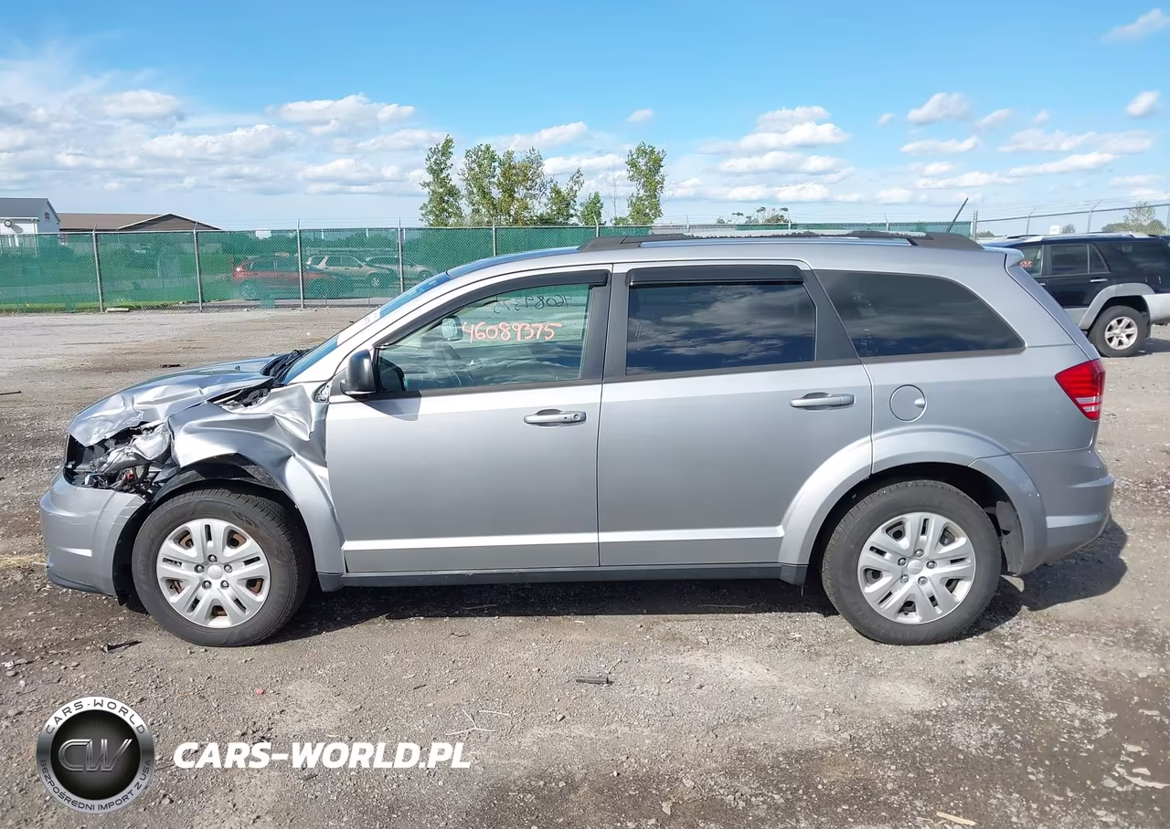 2017 Dodge Journey Se VIN:3C4PDCABXHT677401 - 14