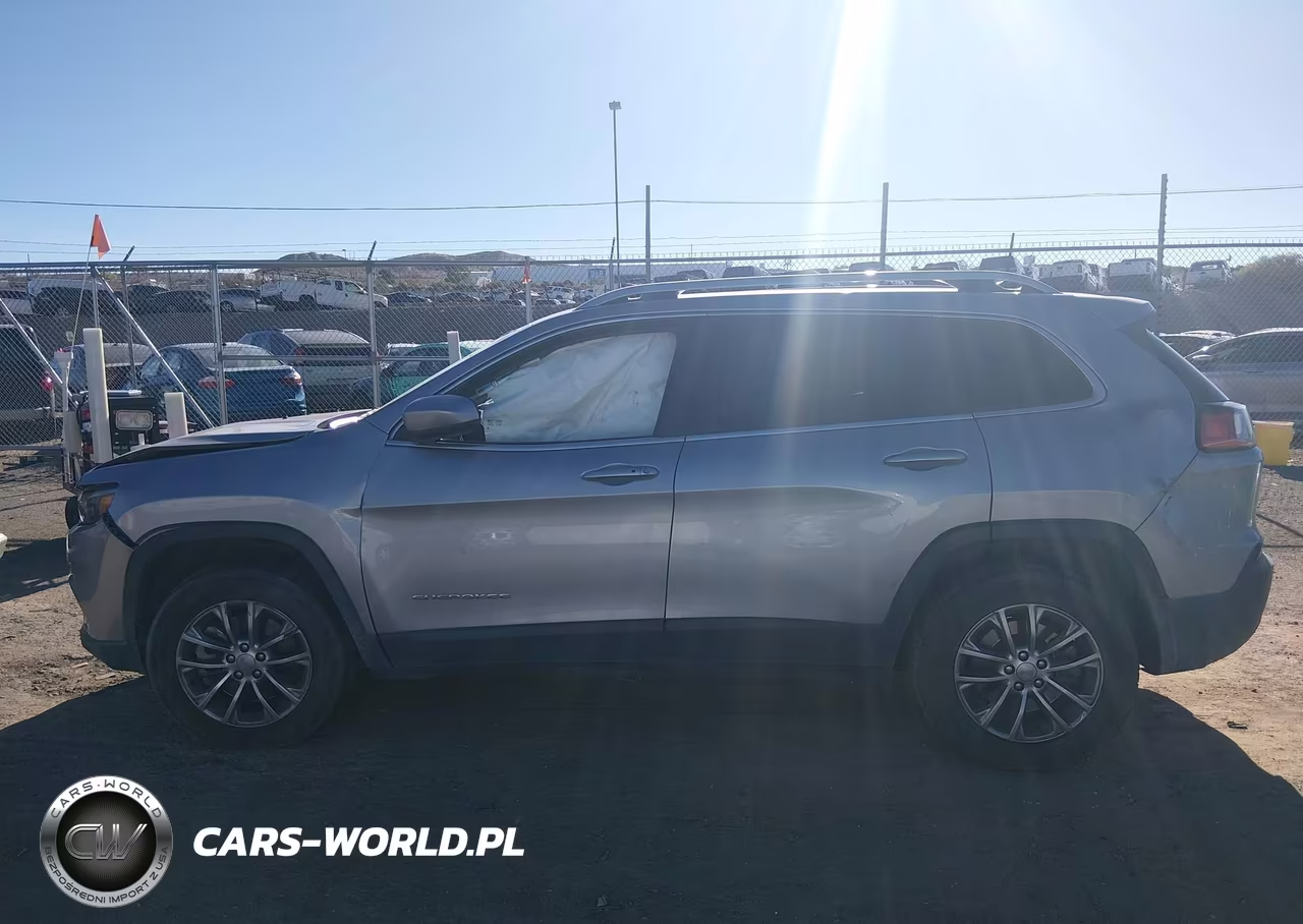 2021 Jeep Cherokee Latitude Lux 4X4 VIN:1C4PJMMX9MD239085 - 13
