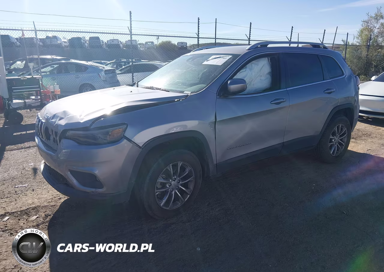2021 Jeep Cherokee Latitude Lux 4X4 VIN:1C4PJMMX9MD239085 - 2