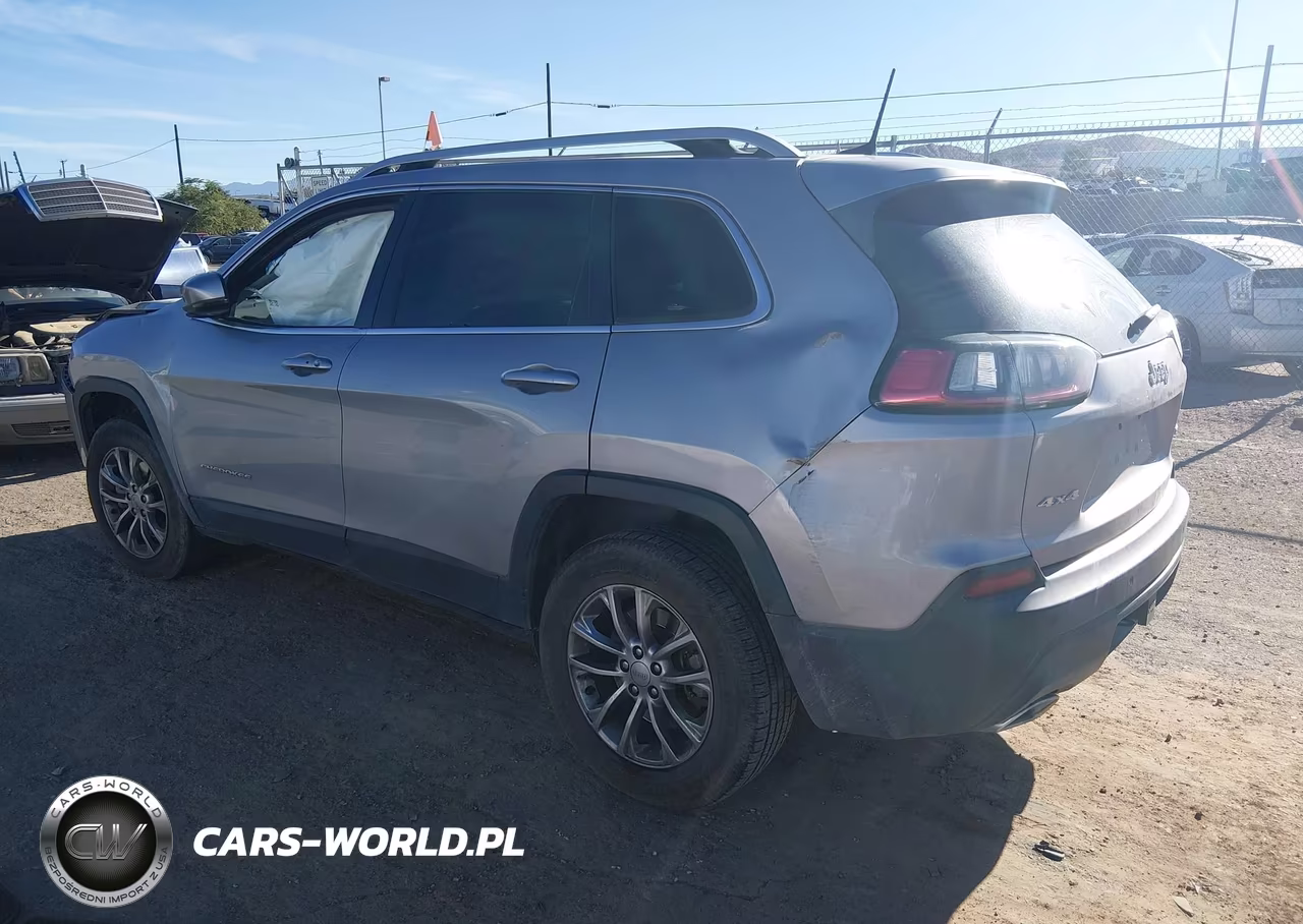 2021 Jeep Cherokee Latitude Lux 4X4 VIN:1C4PJMMX9MD239085 - 3
