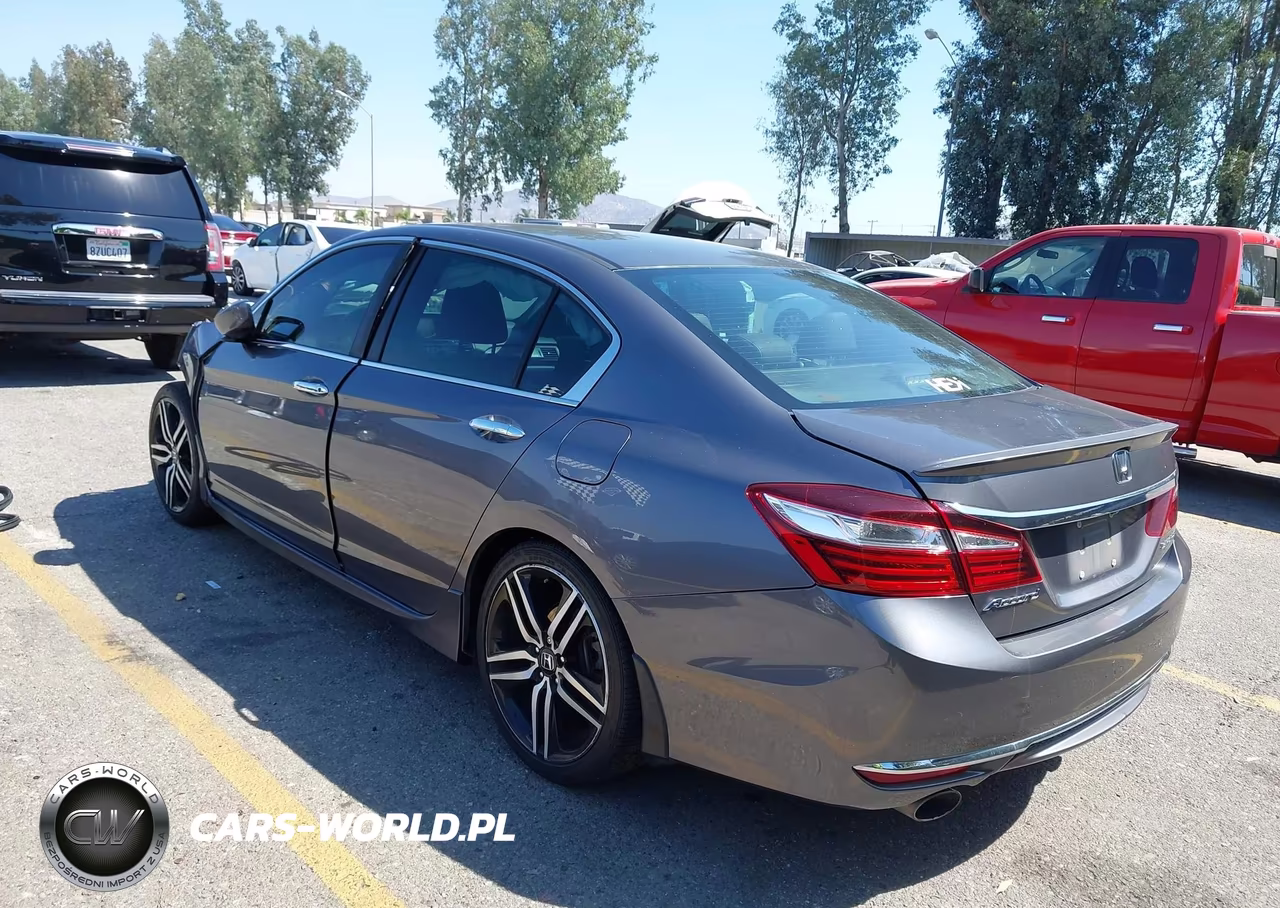 2017 Honda Accord Sport VIN:1HGCR2F52HA143234 - 3