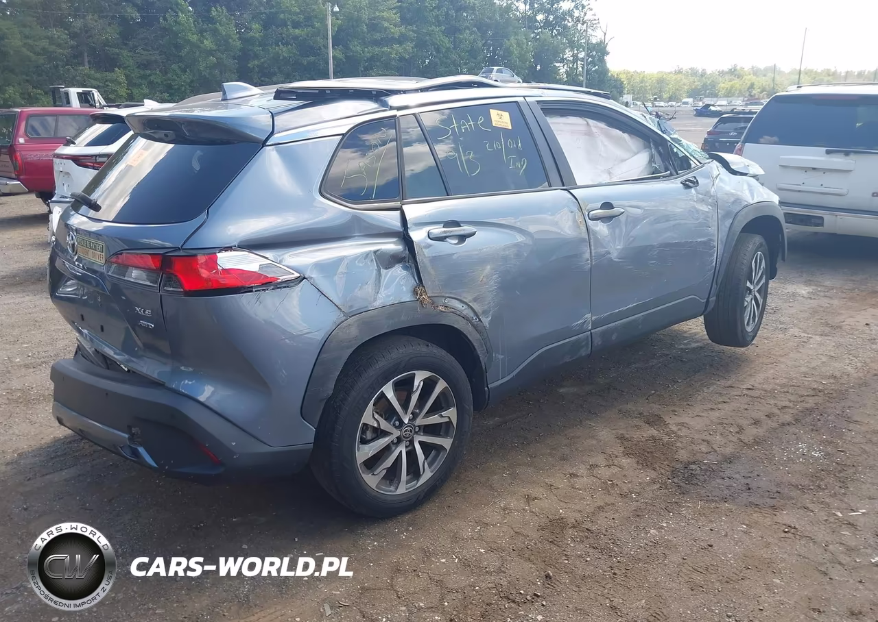 2023 Toyota Corolla Cross Xle VIN:7MUDAABG6PV047139 - 4