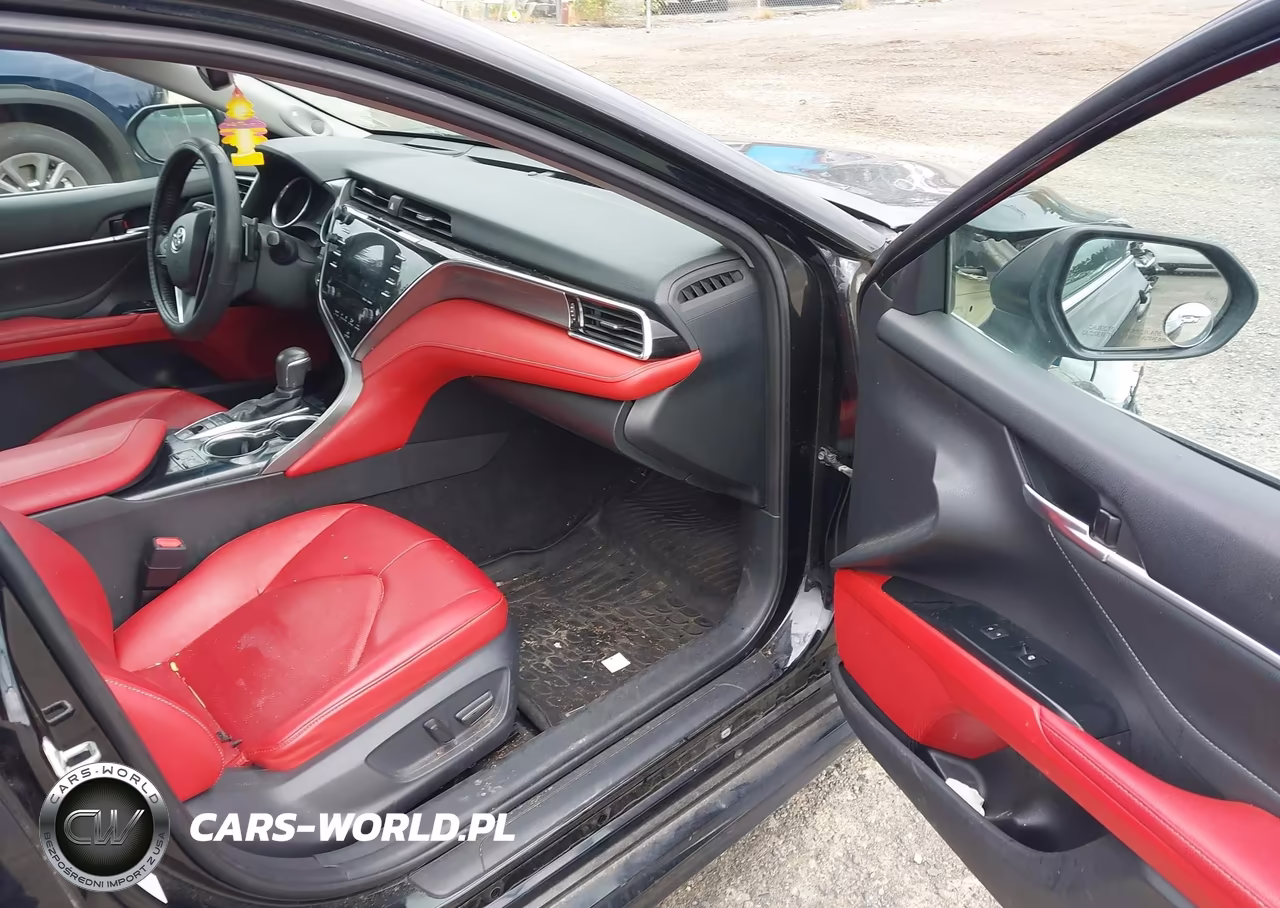 2018 Toyota Camry Xse VIN:4T1B61HK5JU056654 - 5