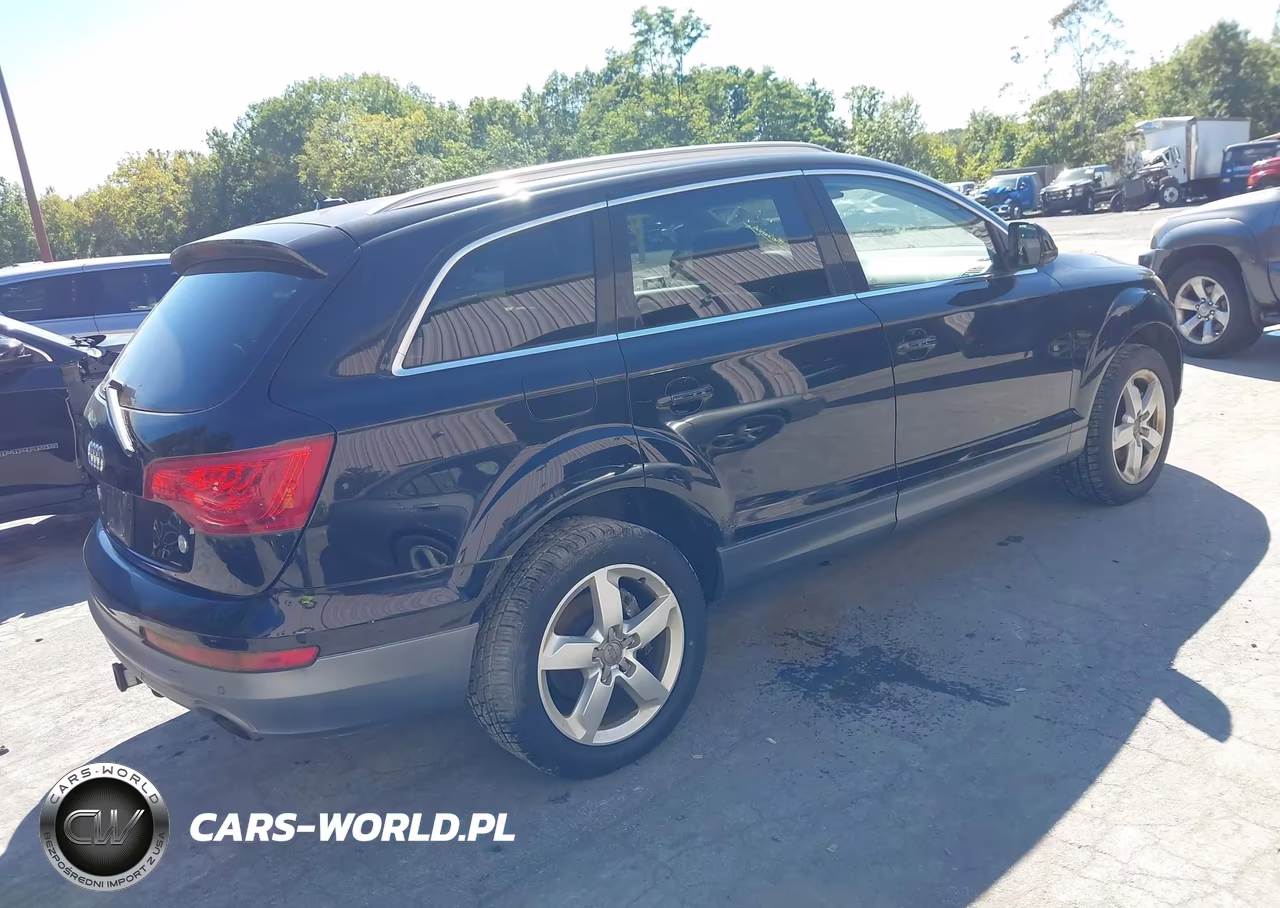 2012 Audi Q7 3.0T Premium VIN:WA1AGAFE1CD001030 - 4