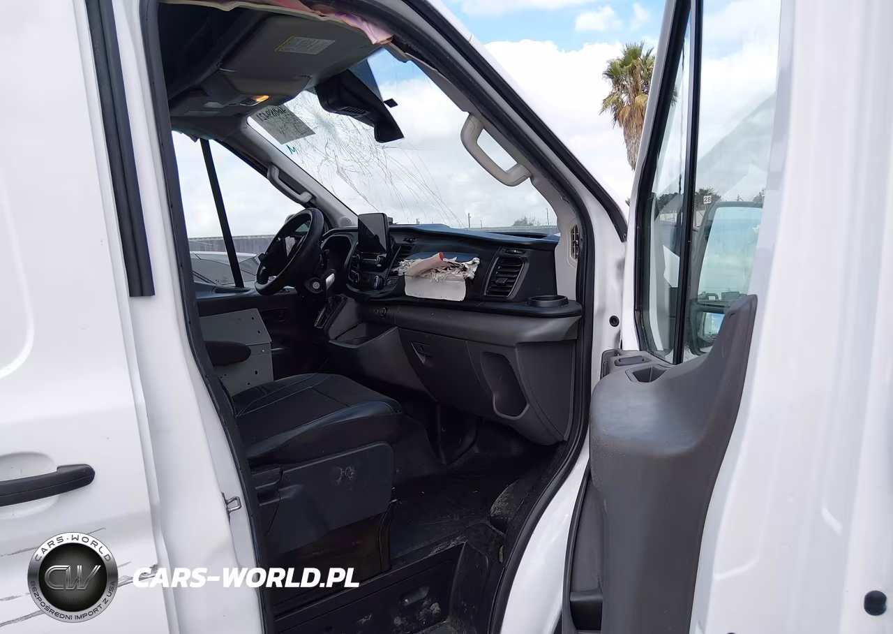 2020 Ford Transit-250 VIN:1FTBR1CG9LKA76631 - 5