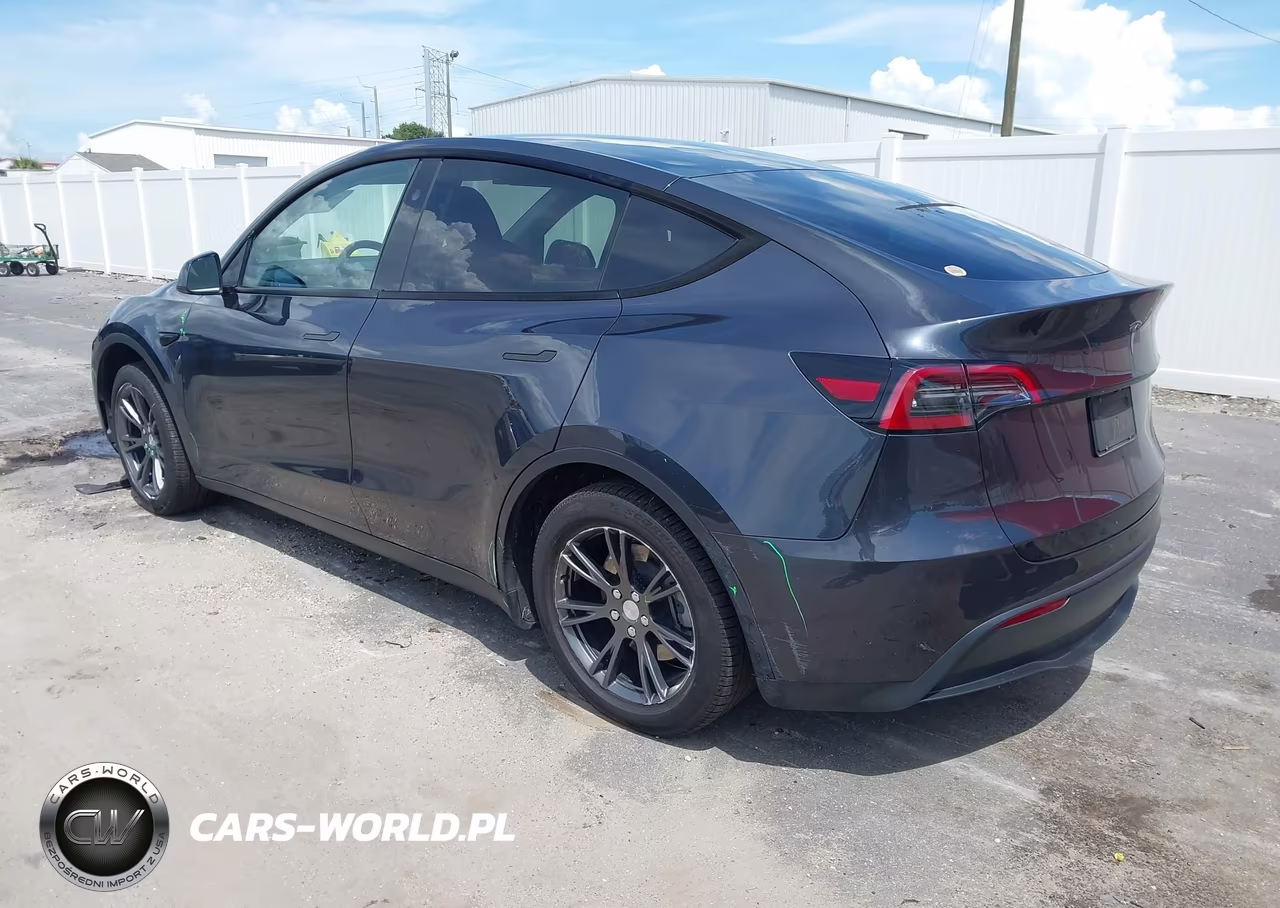 2024 Tesla Model Y Long Range Single Motor Rear-Wheel Drive-Rwd VIN:7SAYGDED9RA334561 - 3