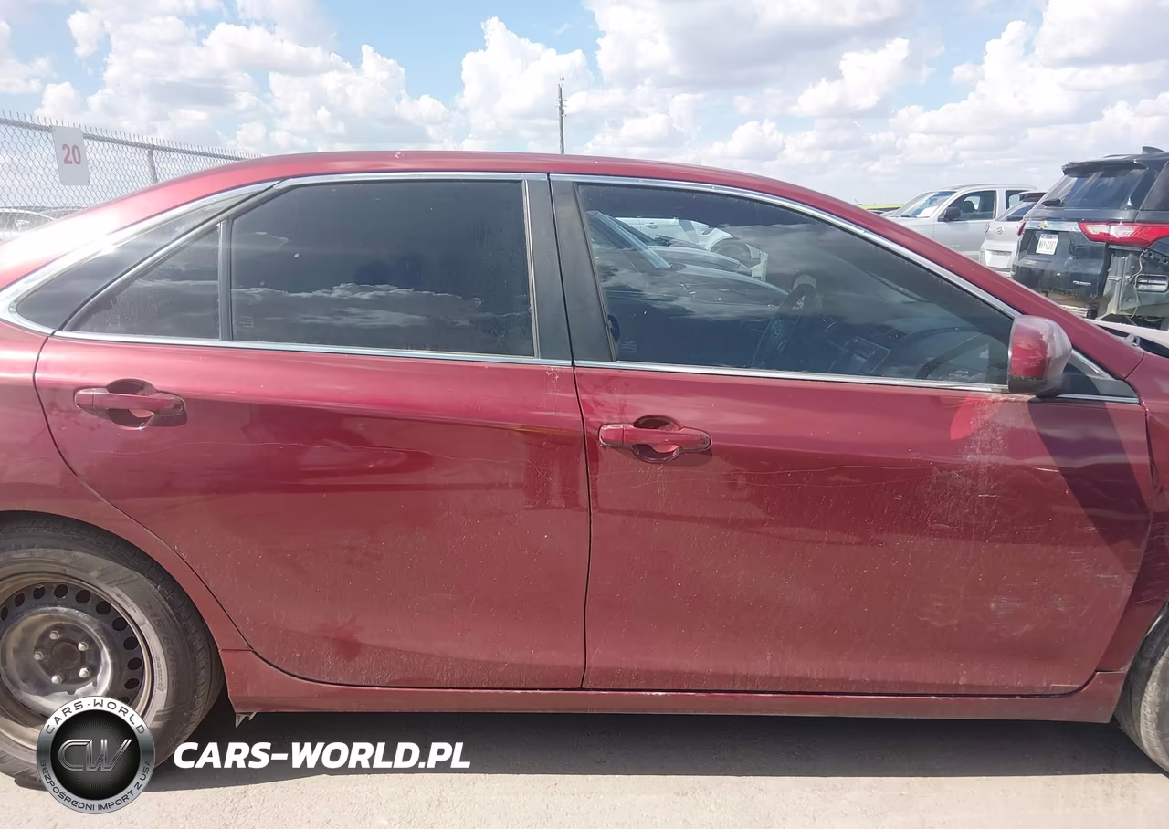 2015 Toyota Camry Le VIN:4T1BF1FKXFU989850 - 13