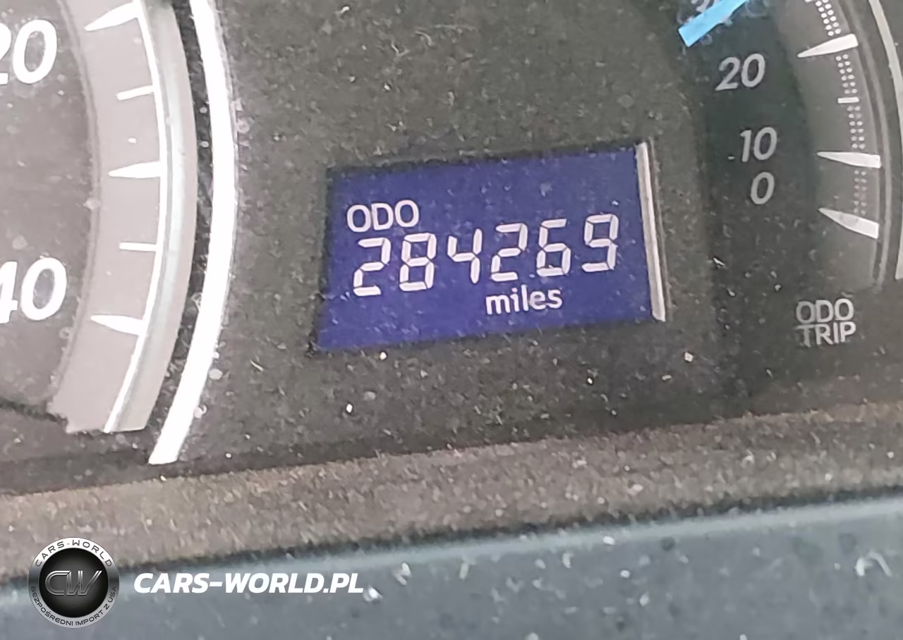2015 Toyota Camry Le VIN:4T1BF1FKXFU989850 - 15