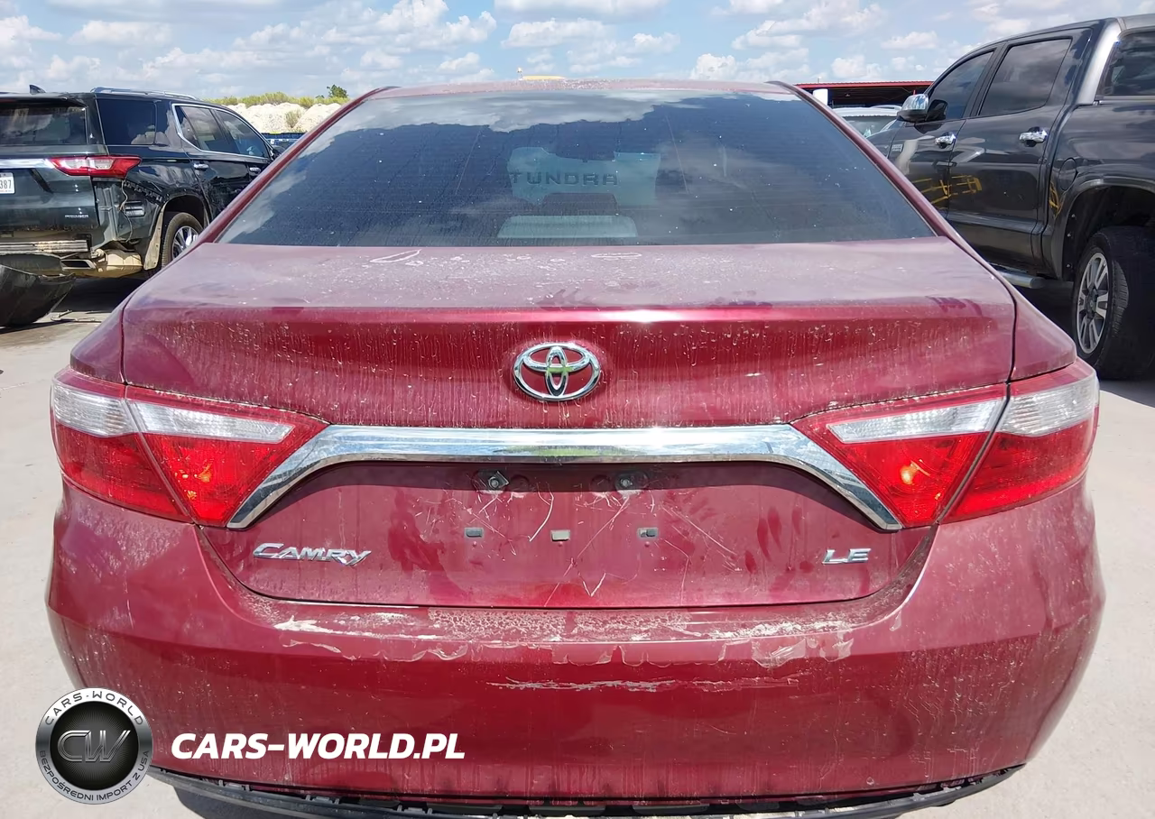 2015 Toyota Camry Le VIN:4T1BF1FKXFU989850 - 16