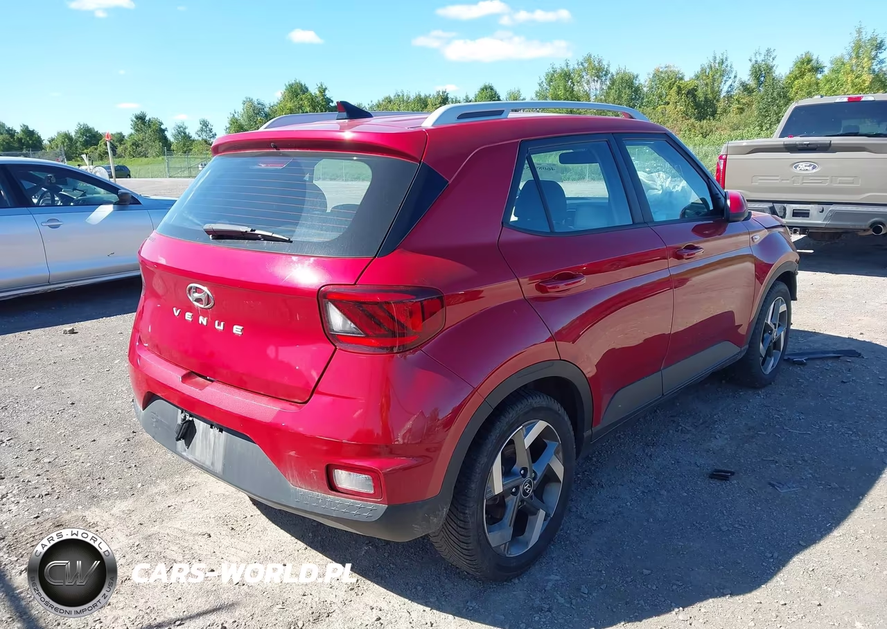 2022 Hyundai Venue Sel VIN:KMHRC8A34NU156608 - 4