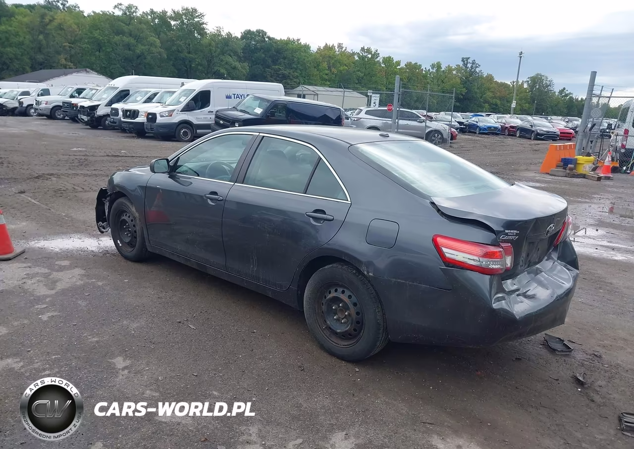 2010 Toyota Camry Le VIN:4T1BF3EK5AU023699 - 3