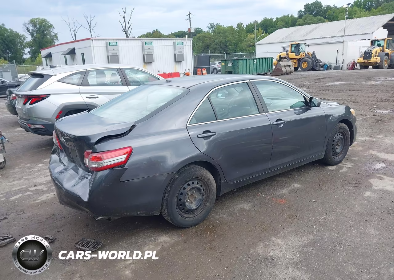 2010 Toyota Camry Le VIN:4T1BF3EK5AU023699 - 4