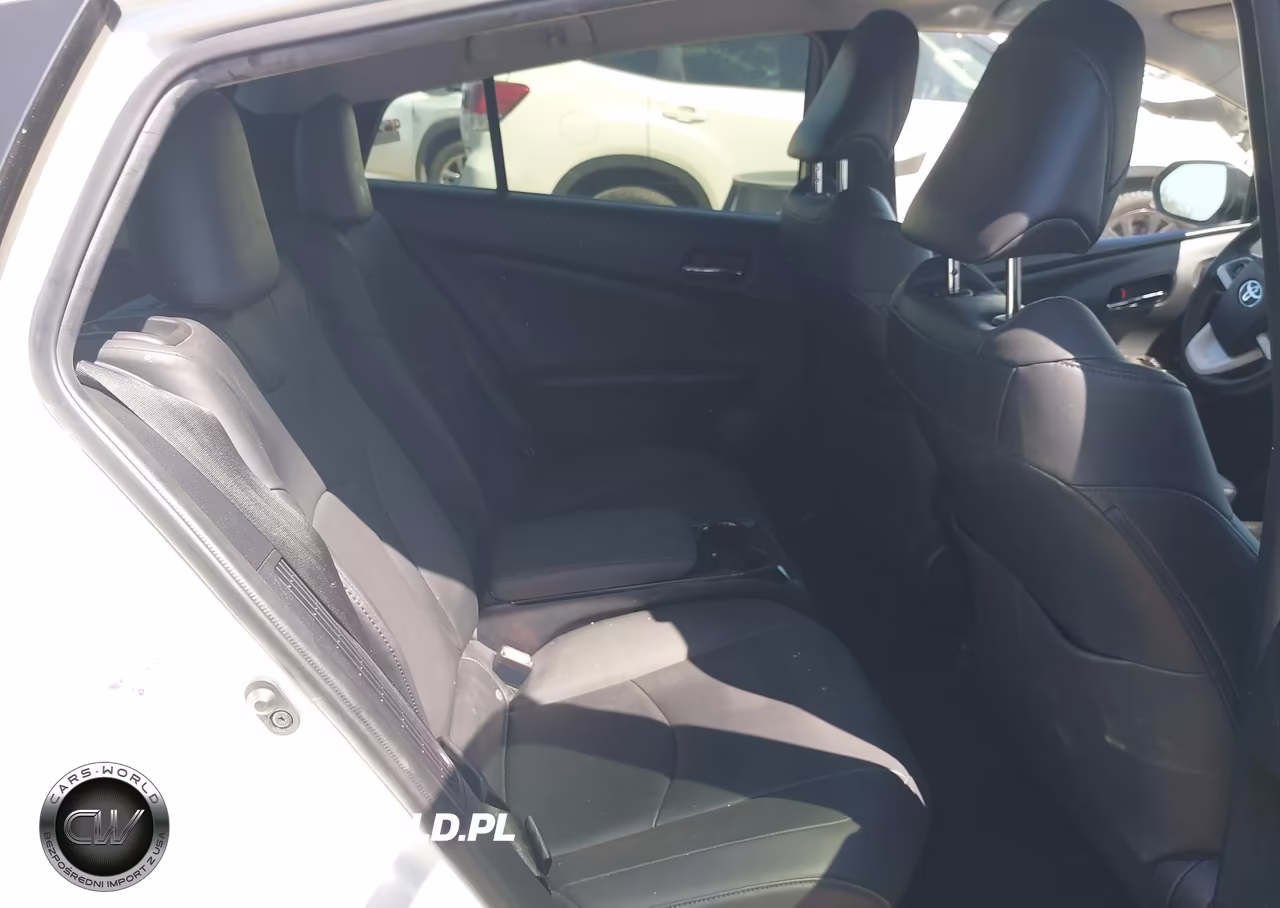 2019 Toyota Prius Prime Premium VIN:JTDKARFP4K3116186 - 8