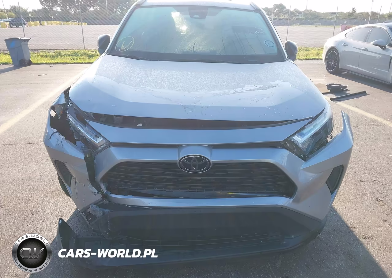 2024 Toyota Rav4 Xle VIN:2T3W1RFV5RW354183 - 13