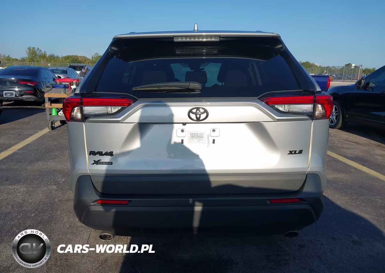 2024 Toyota Rav4 Xle VIN:2T3W1RFV5RW354183 - 17
