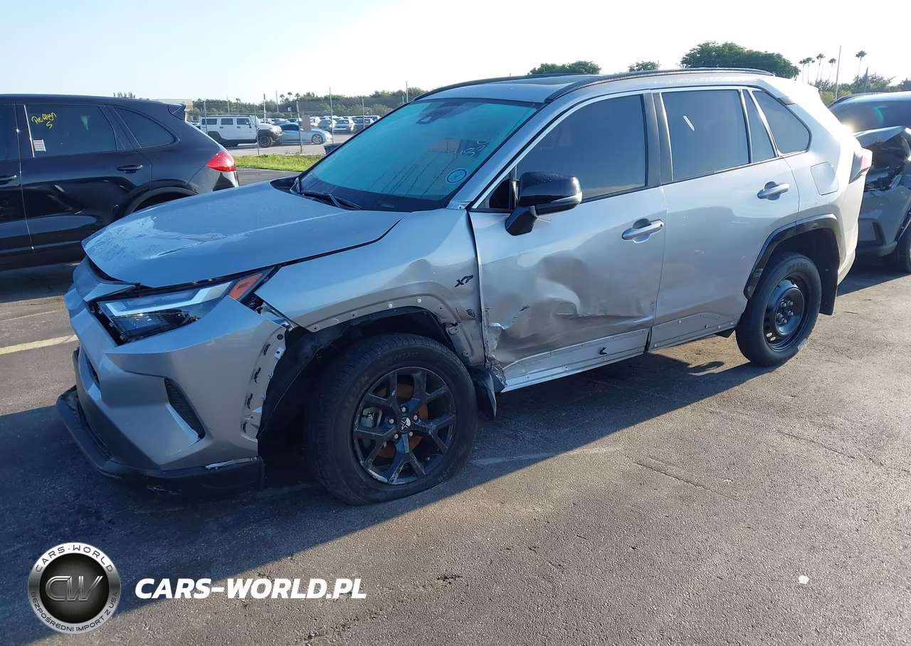 2024 Toyota Rav4 Xle VIN:2T3W1RFV5RW354183 - 2