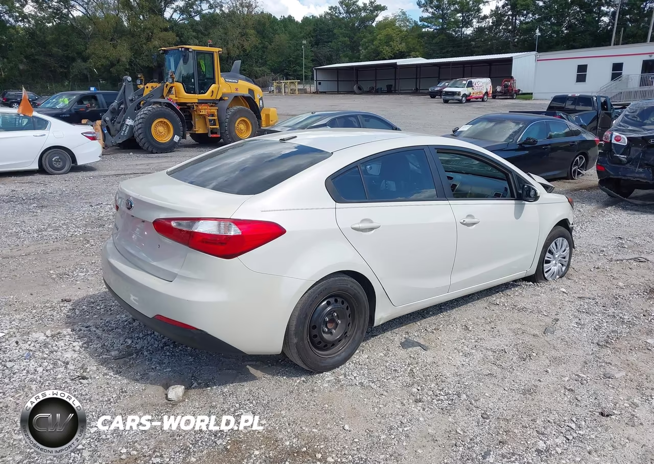 2015 Kia Forte Lx VIN:KNAFK4A63F5374710 - 4