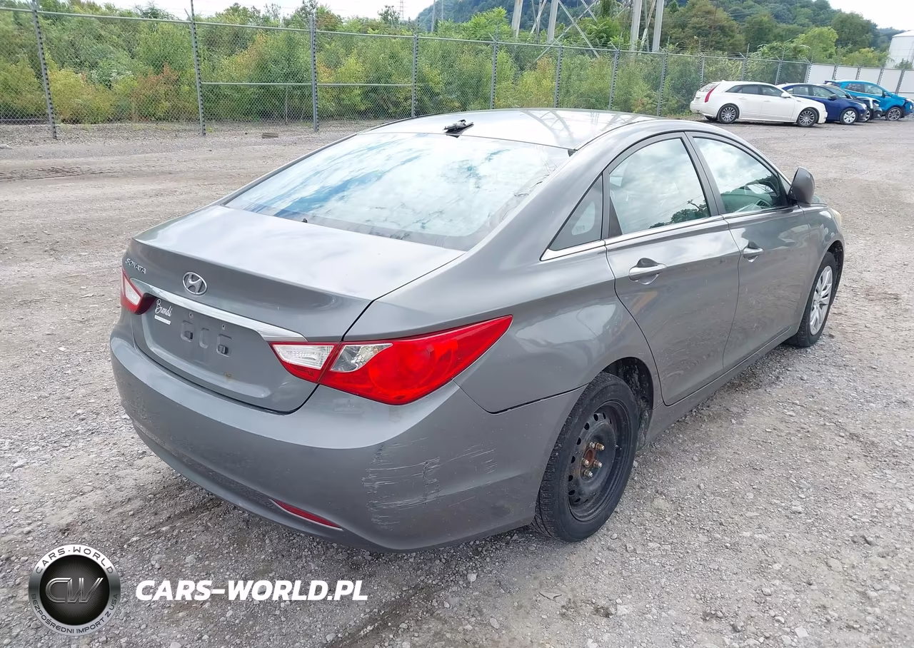 2013 Hyundai Sonata Gls VIN:5NPEB4AC9DH540956 - 4