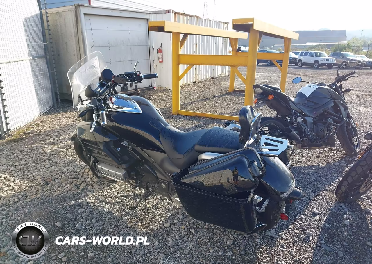 2014 Honda Gl1800 C VIN:JH2SC6805EK001235 - 3