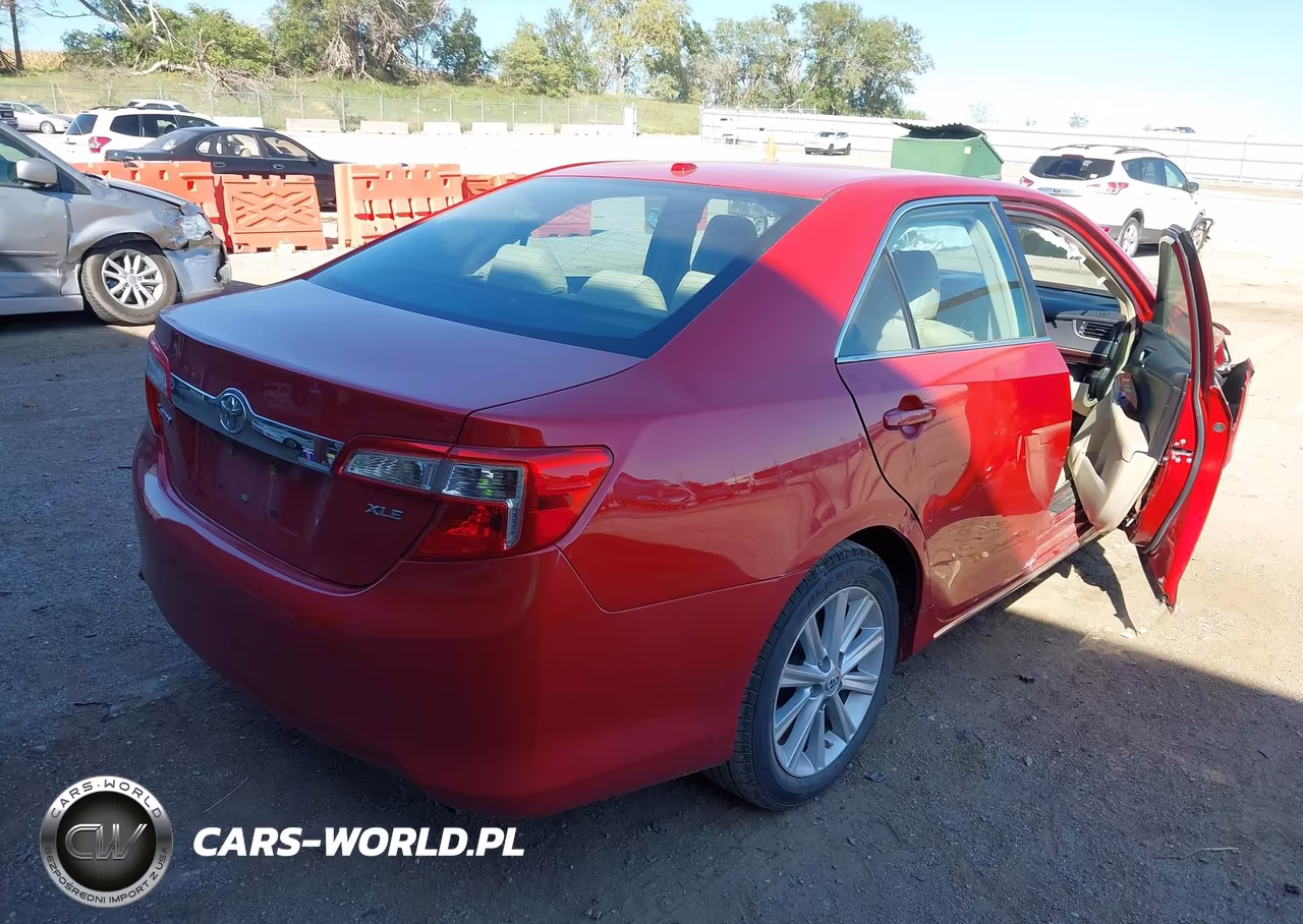 2014 Toyota Camry Xle VIN:4T1BF1FK9EU803441 - 4