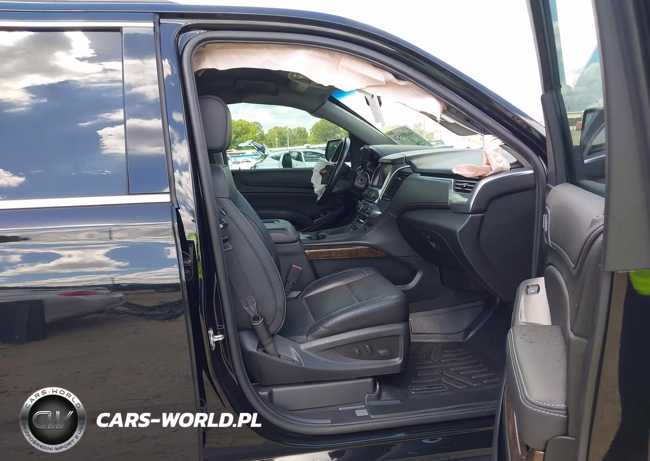 2019 Chevrolet Suburban Lt VIN:1GNSCHKC6KR356304 - 5