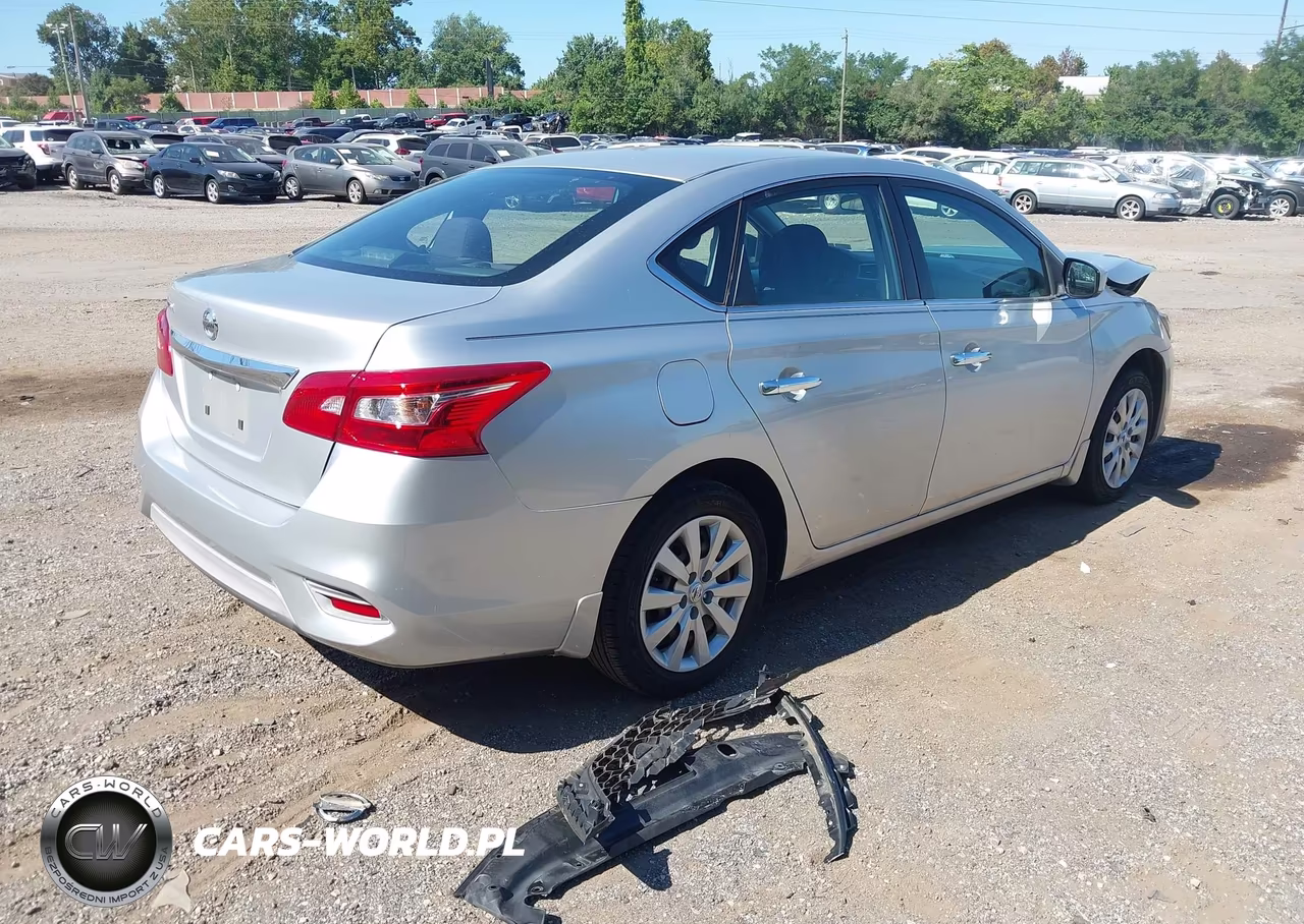 2017 Nissan Sentra S VIN:3N1AB7APXHY207440 - 4