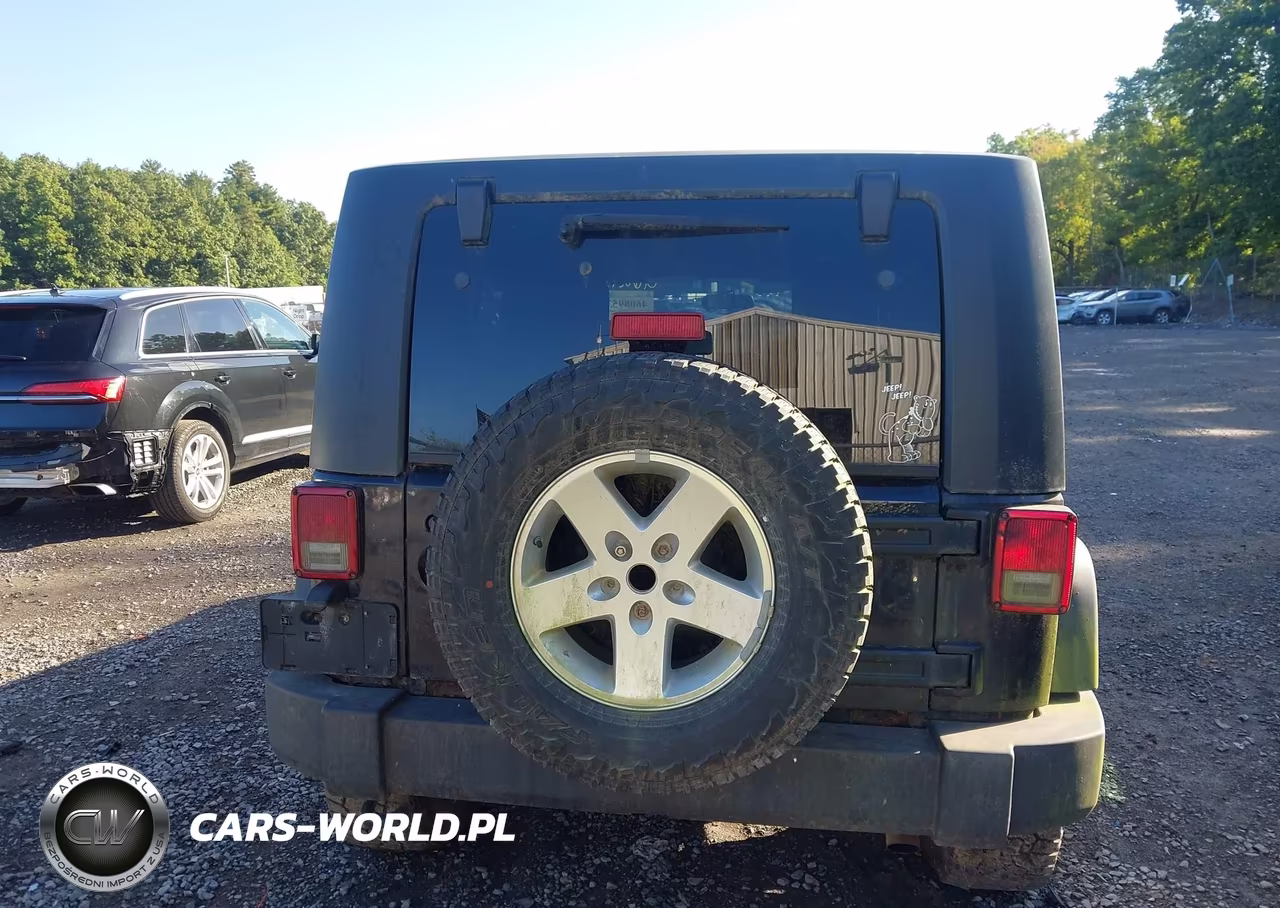 2010 Jeep Wrangler Unlimited Sport VIN:1J4BA3H16AL201481 - 16