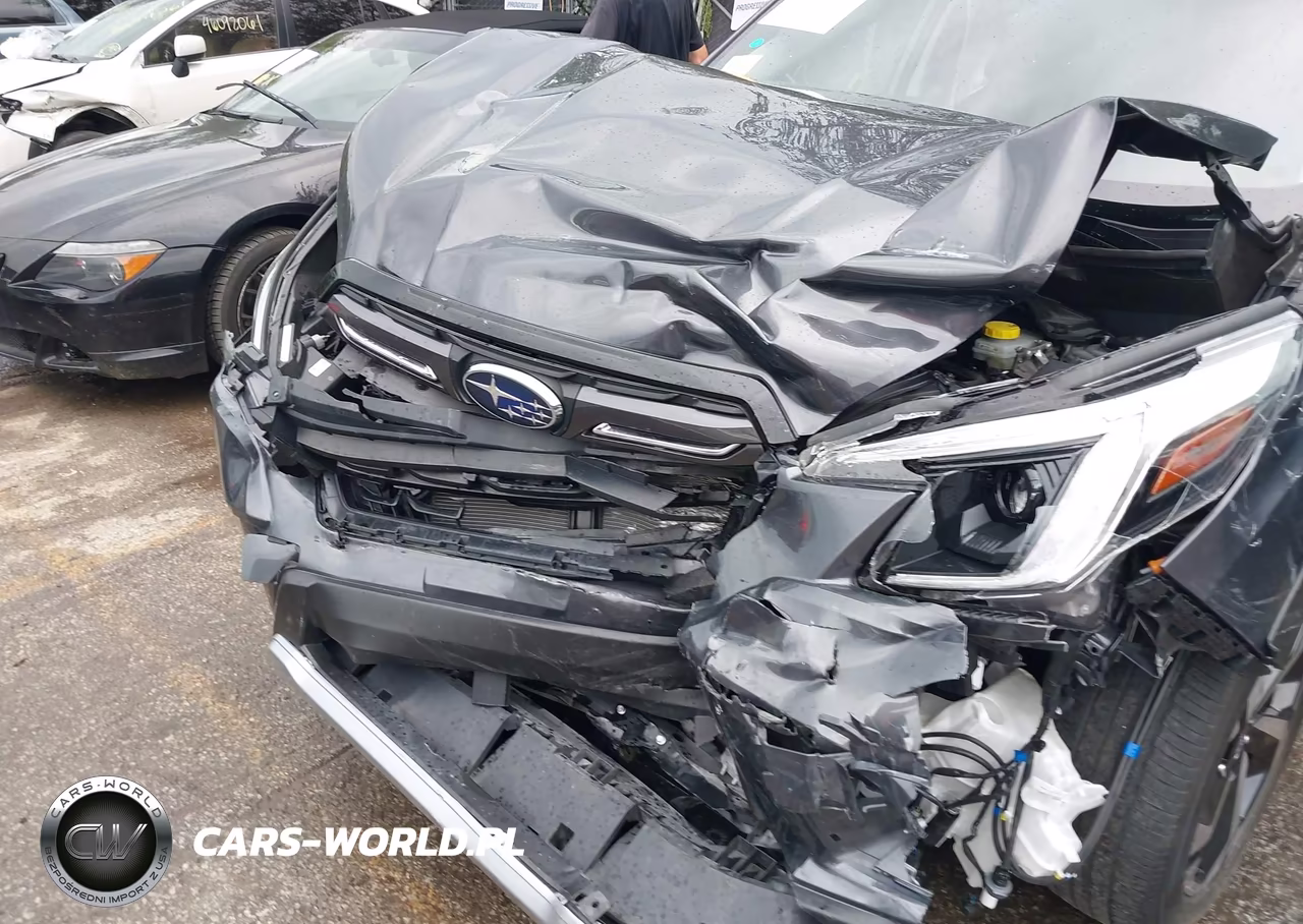 2022 Subaru Forester Touring VIN:JF2SKARC1NH525200 - 6