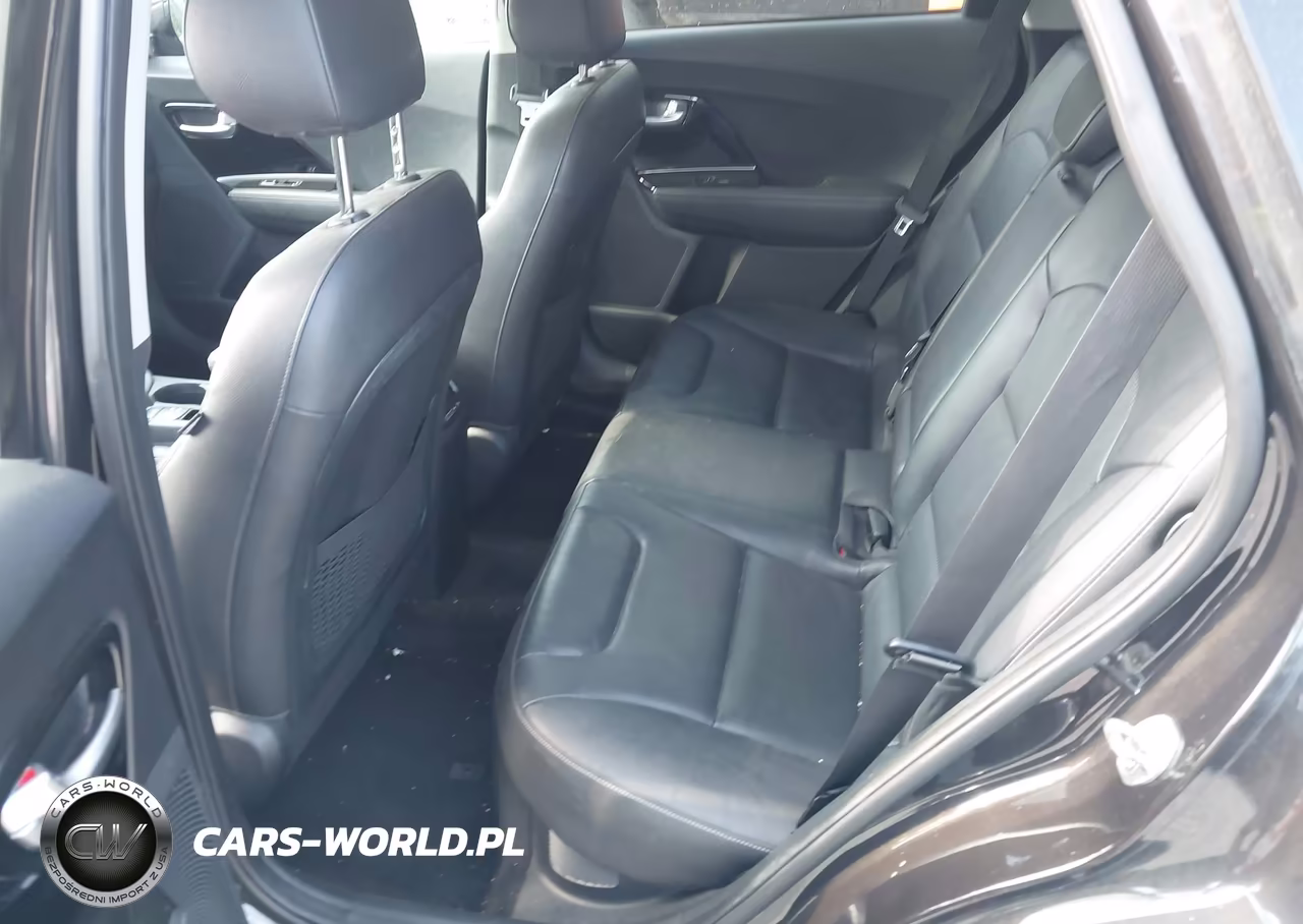 2017 Kia Niro Touring VIN:KNDCE3LCXH5082615 - 8