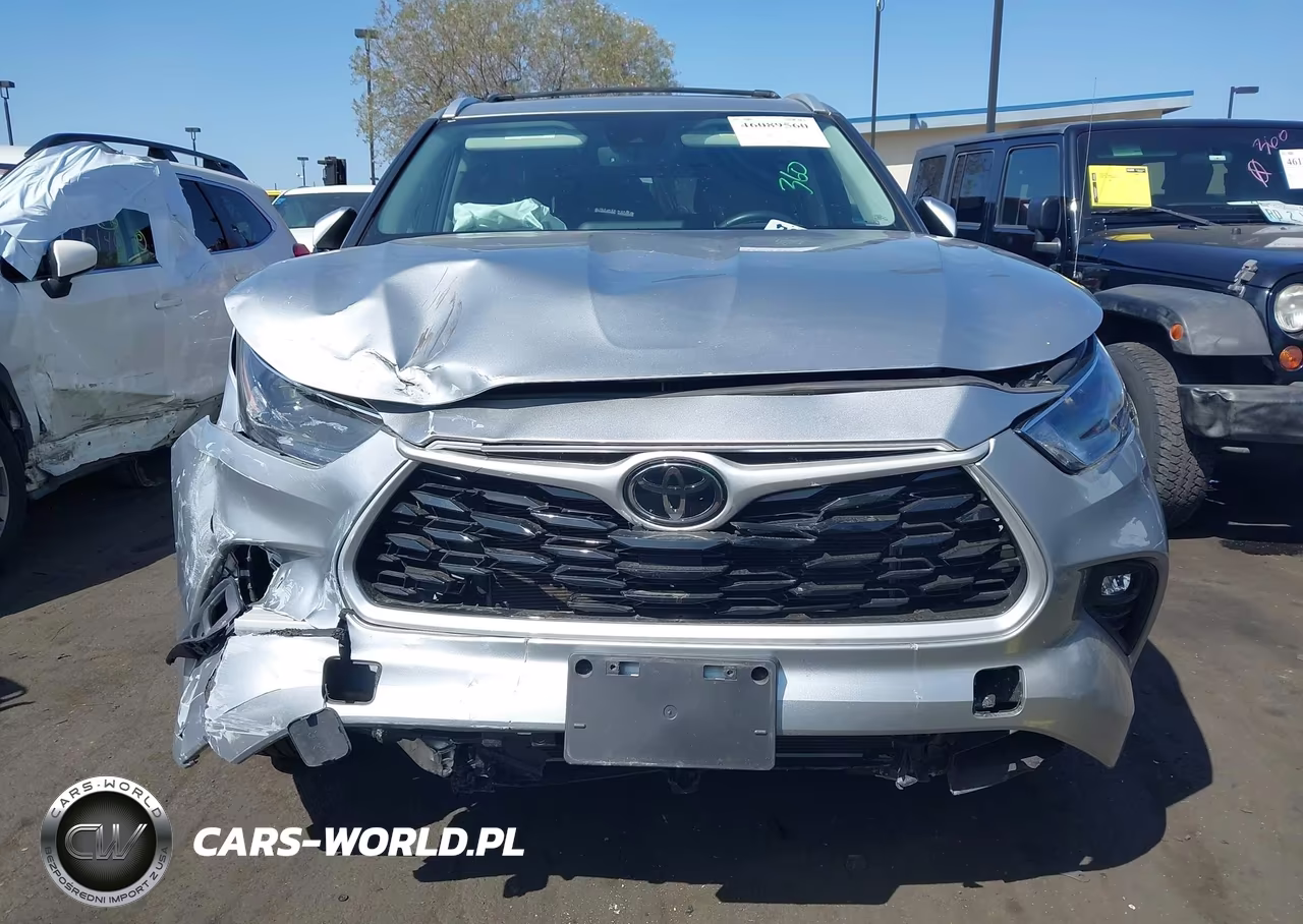 2022 Toyota Highlander Xle VIN:5TDHZRAH6NS100092 - 12