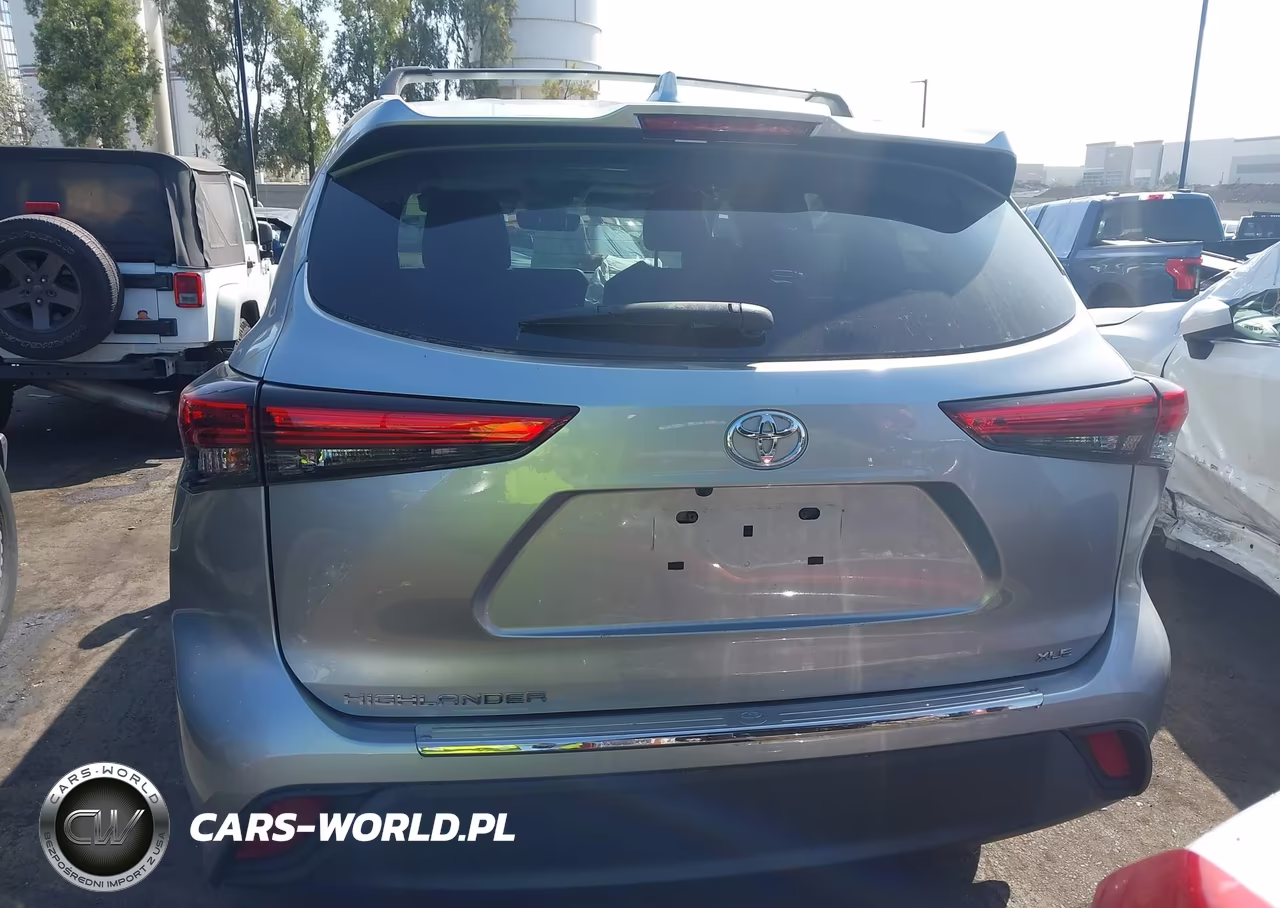 2022 Toyota Highlander Xle VIN:5TDHZRAH6NS100092 - 16