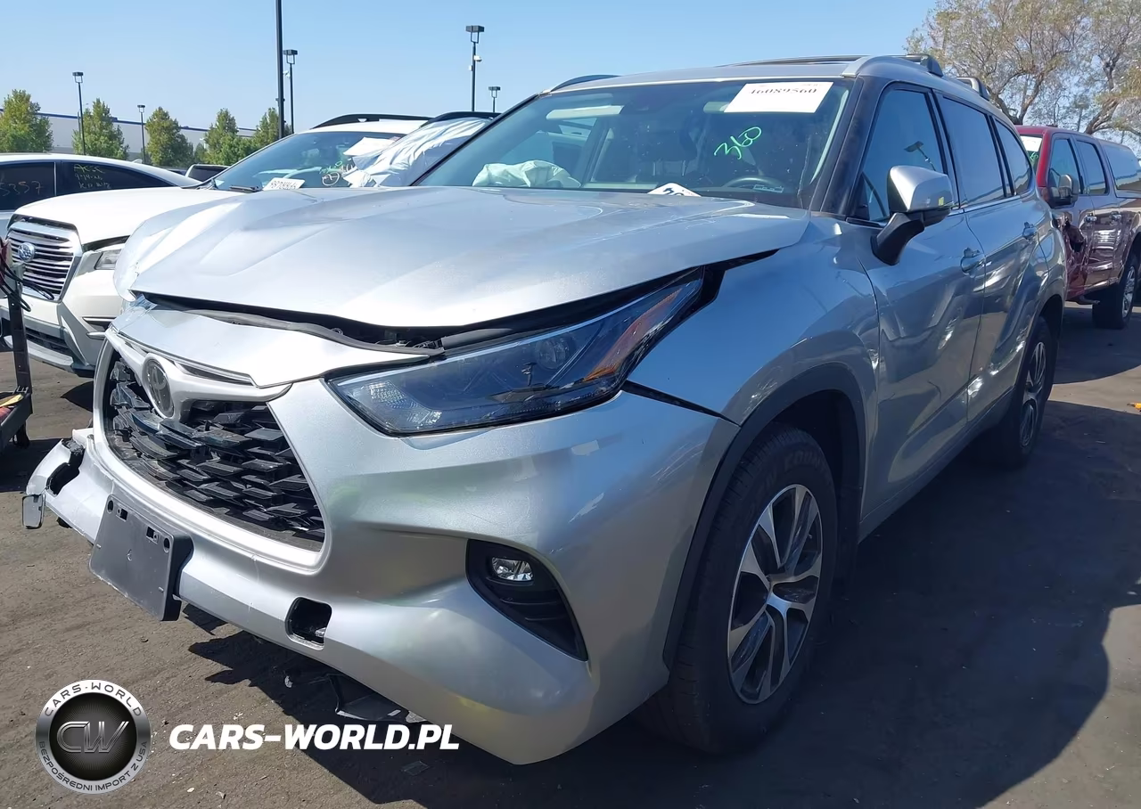 2022 Toyota Highlander Xle VIN:5TDHZRAH6NS100092 - 2