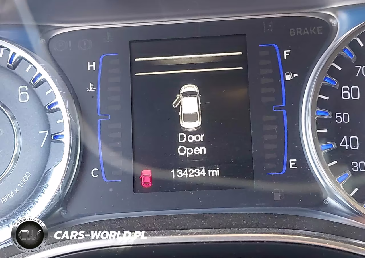 2015 Chrysler 200 Limited VIN:1C3CCCAB7FN733829 - 7