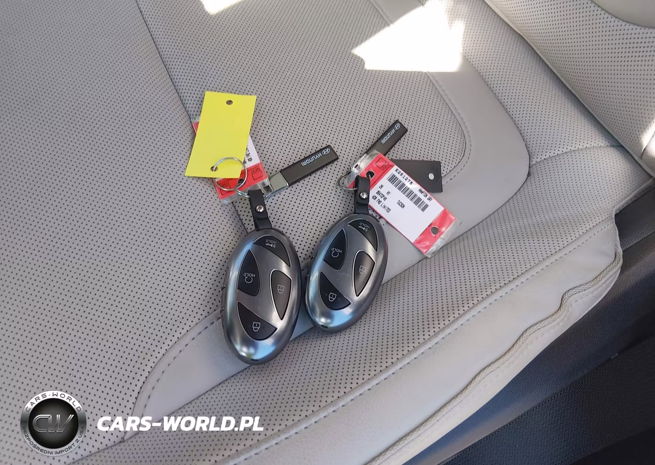 2025 Hyundai Tucson Limited VIN:5NMJE3DE7SH581254 - 11