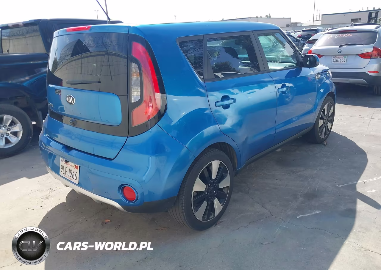 2017 Kia Soul + VIN:KNDJP3A53H7459991 - 4